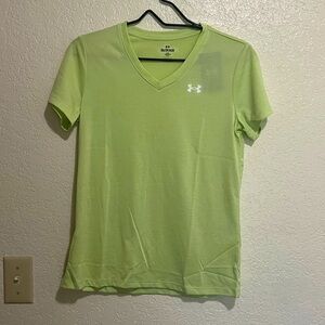 NWT under armour Tech Twist top
